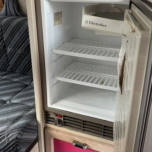 Holdsworth San Remo XL Camper Van 2 Berth - 1995 Renault Trafic 1.7 Petrol 66k miles