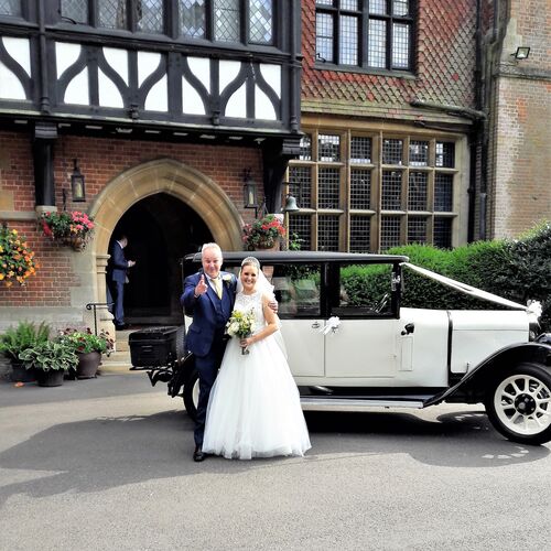 Gallery | Wedding Cars Harpenden, St Albans, Watford, Hemel Hempstead | Heritage Classic Cars