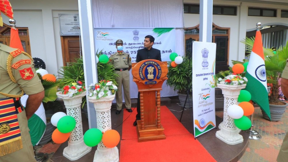 மன்னாரில் முருங்கன் மகா வித்தியாயலத்திற்கு 3 பரிசில்கள்