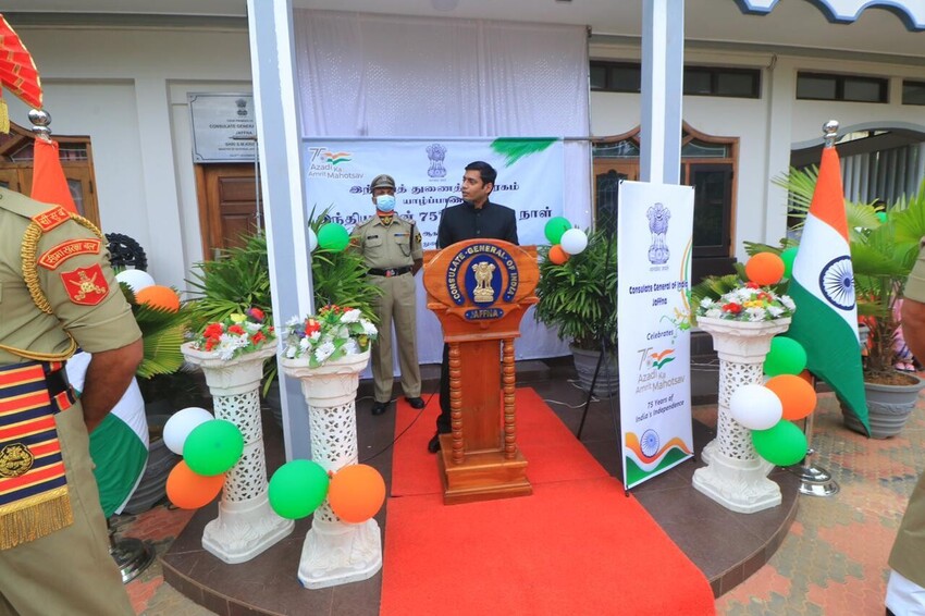 மன்னாரில் முருங்கன் மகா வித்தியாயலத்திற்கு 3 பரிசில்கள்