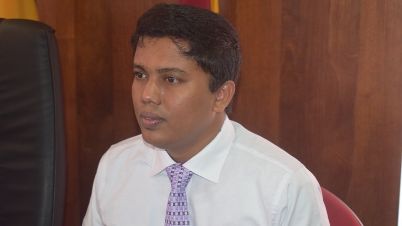 ஜே.ஜெனிற்றன் வவுனியாவுக்கு இடமாற்றம்