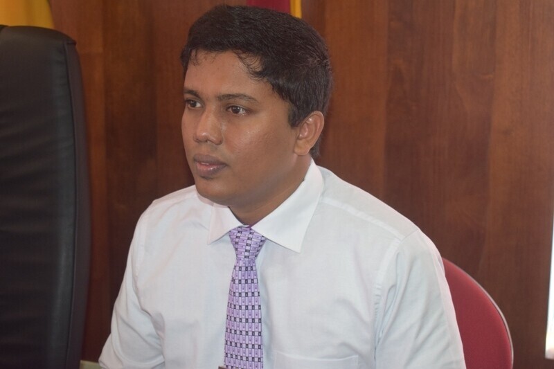 ஜே.ஜெனிற்றன் வவுனியாவுக்கு இடமாற்றம்