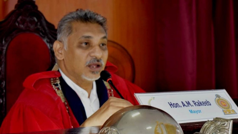 கொரோனாவின் கோரப்பிடியில் இருந்து உங்களைக் காப்பாற்றிக் கொள்ளுங்கள்- மாநகர முதல்வரின் வேண்டுகோள்