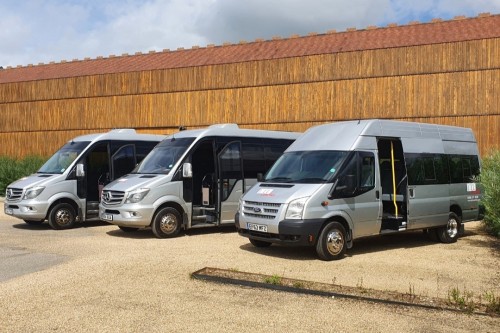 How to Finding Minibus Airport Transfer