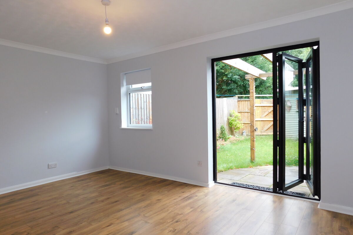 William Russell Court, Woking