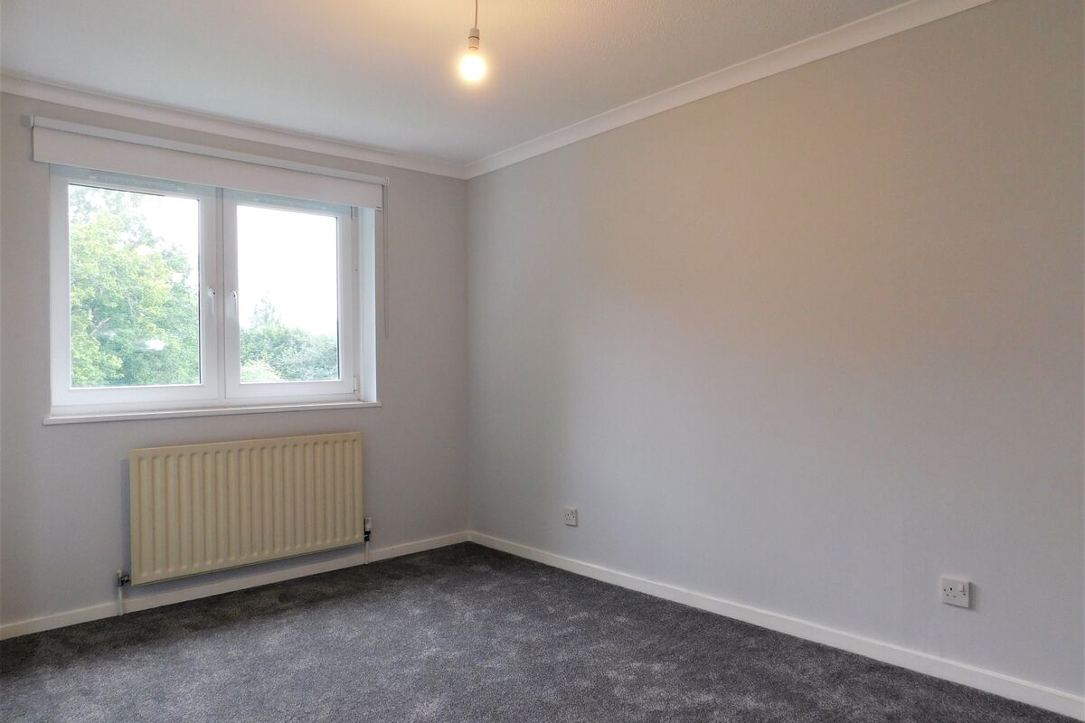 William Russell Court, Woking