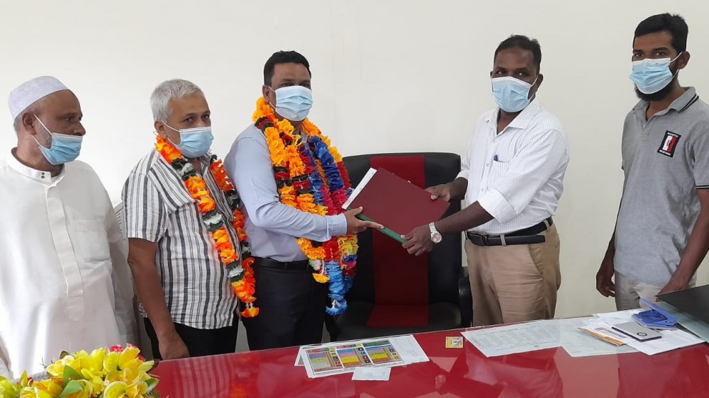 புதிய அதிபராக எம்.எச்.எம்.அஸ்ரப் கடமையேற்பு