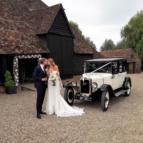 Gallery | Wedding Cars Harpenden, St Albans, Watford, Hemel Hempstead | Heritage Classic Cars
