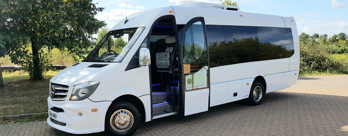 How to Finding Minibus Service in London