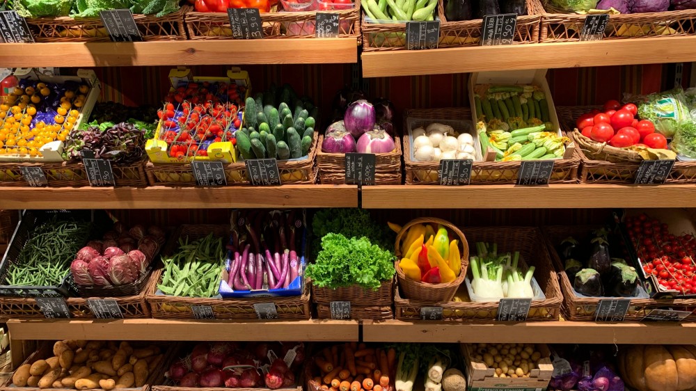 நடமாடும் சேவையின் மூலம் கட்டுப்பாட்டு விலையில் அத்தியாவசியப் பொருட்களை பெற ஆவண செய்யப்பட வேண்டும்.