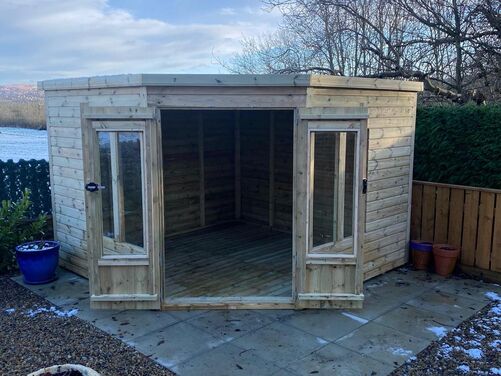 #016 10x10 Corner SH