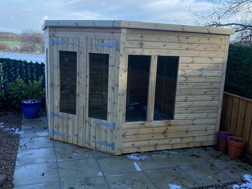 #016 10x10 Corner SH