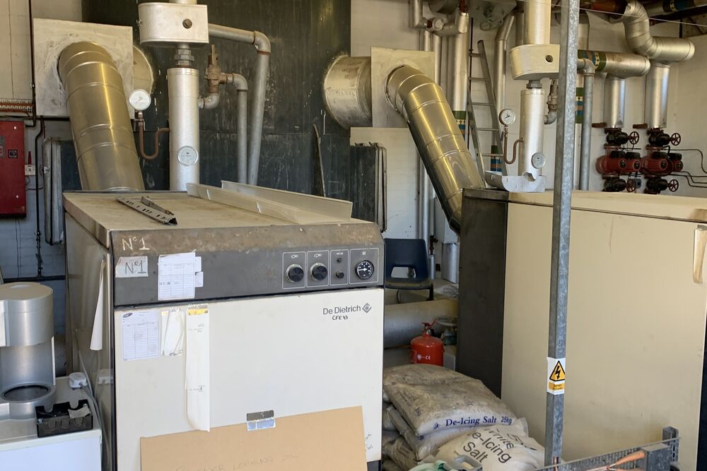 Removal of asbestos by Quilling within School Plant Room