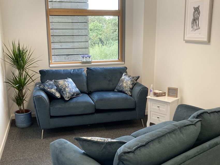 Face to Face Counselling | Ratcliffe Therapeutic Counselling | ASIST Trained Crisis Support | Social Prescribing UK | Forces Specialists UK