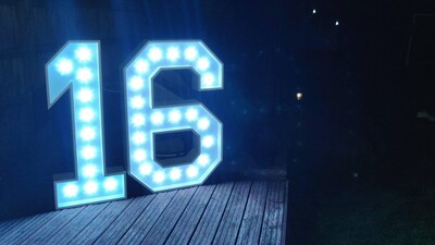 Light up number 16