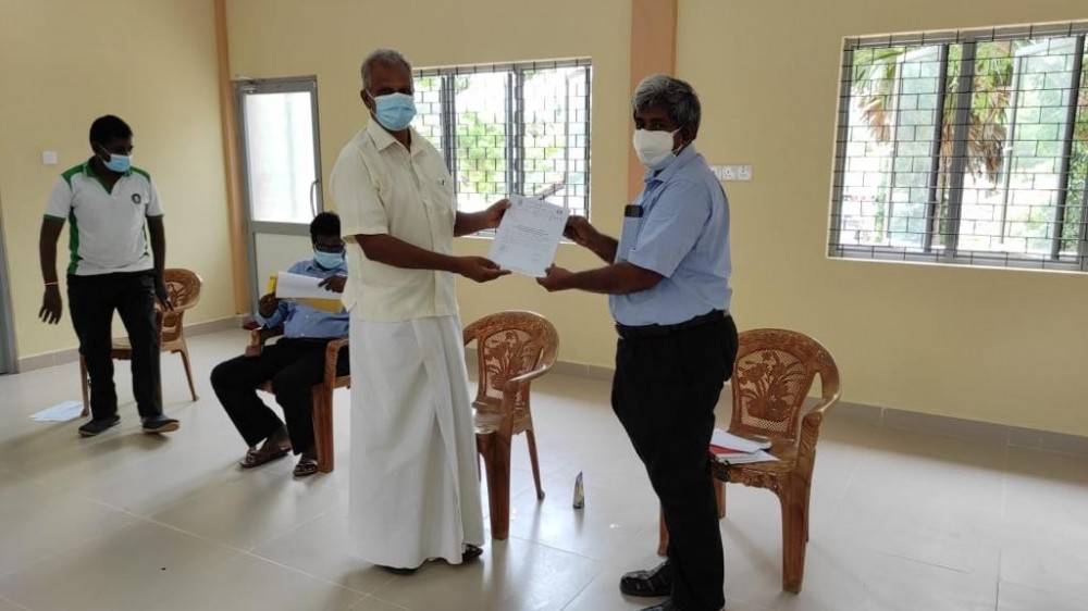 நீர்ப்பாசன  திணைக்களத்திற்கு  உரித்தான  வீதியை  புனரமைக்க நானாட்டான் பிரதேச சபைக்கு அனுமதி