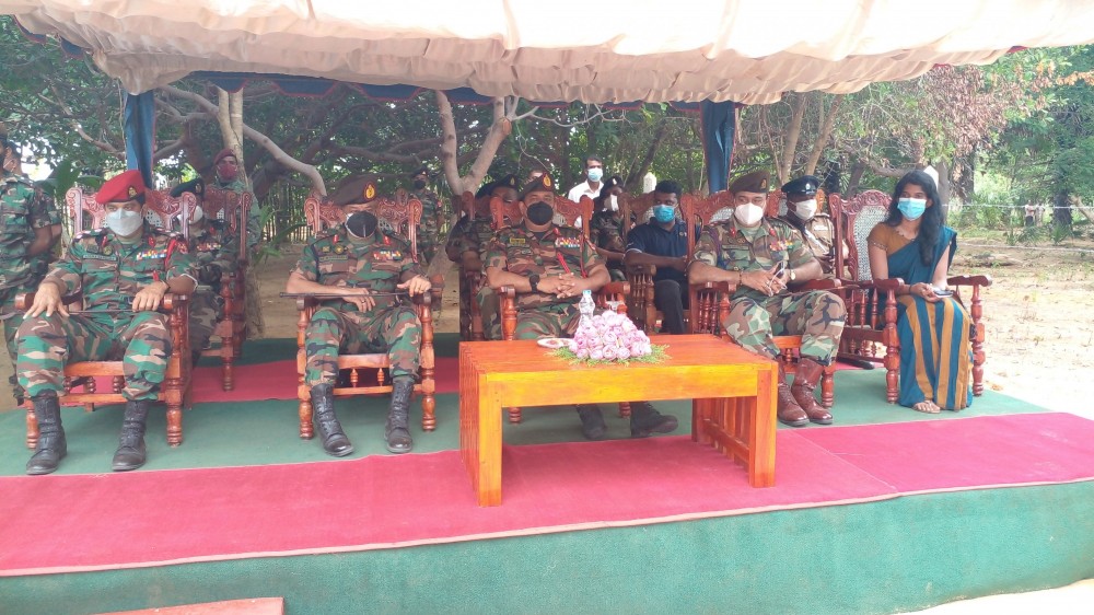 முத்தையா விஜயகுமாருக்கு இராணுவத்தினரால் வீடு ஒன்று அமைத்து கொடுக்கப்பட்டது