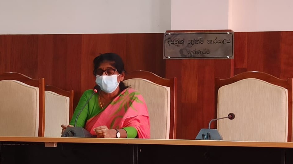 விவசாயிகளின் தடுமாற்றத்துக்கு கிராம அலுவலகர்கள் ஒரு வழிகாட்டியாக திகழ வேண்டும் - அரசாங்க அதிபர்