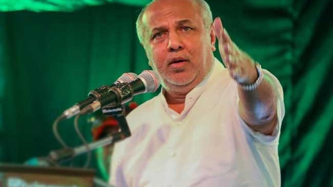 வடக்கிலிருந்து வெளியேற்றப்பட்ட வர்களை சொந்த மாவட்டங்களில் வாக்களிக்க இடமளியுங்கள் முஸ்லிம் காங்கிரஸ் தலைவர் ரவூப் ஹக்கீம்