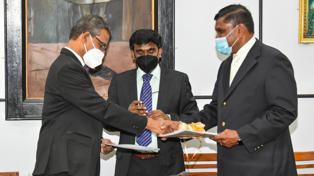 பல நோய்களைக் குணமளிக்கும் வில்வம் பழத்தின் குணம் கொண்ட யோக்கட் பானம் தயார்- யாழ் விவசாய பீடம்