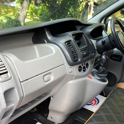 2012 Vauxhall Vivaro LWB Camper Van 2 Berth PRO Conversion 73292 Miles