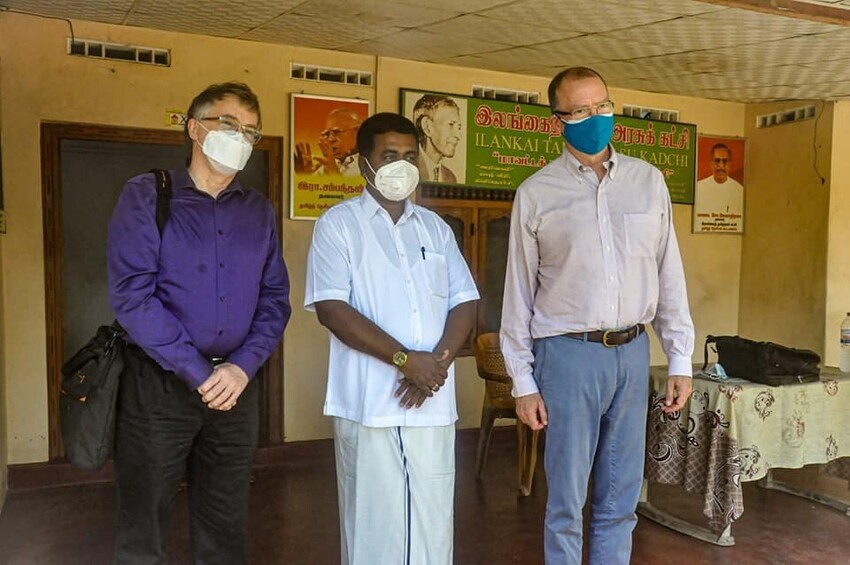 "தமிழ் இளைஞர்கள் அரச புலனாய்வு அச்சுறுத்தல்களால் நாட்டைவிட்டு வெளியேற எத்தனிக்கின்றார்கள்."