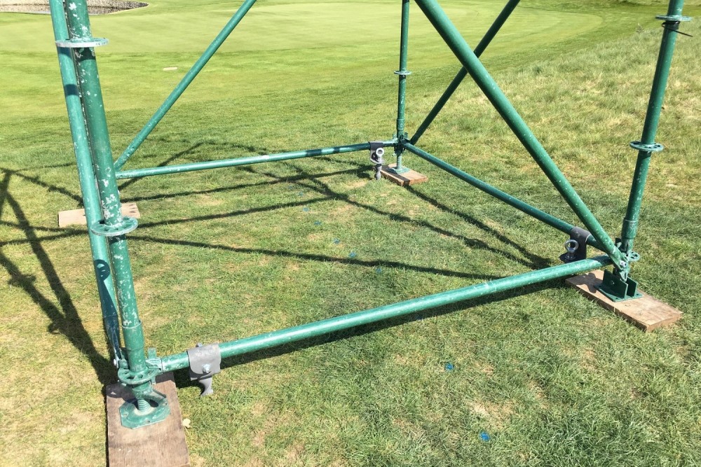 Anchoring outside broadcast towers