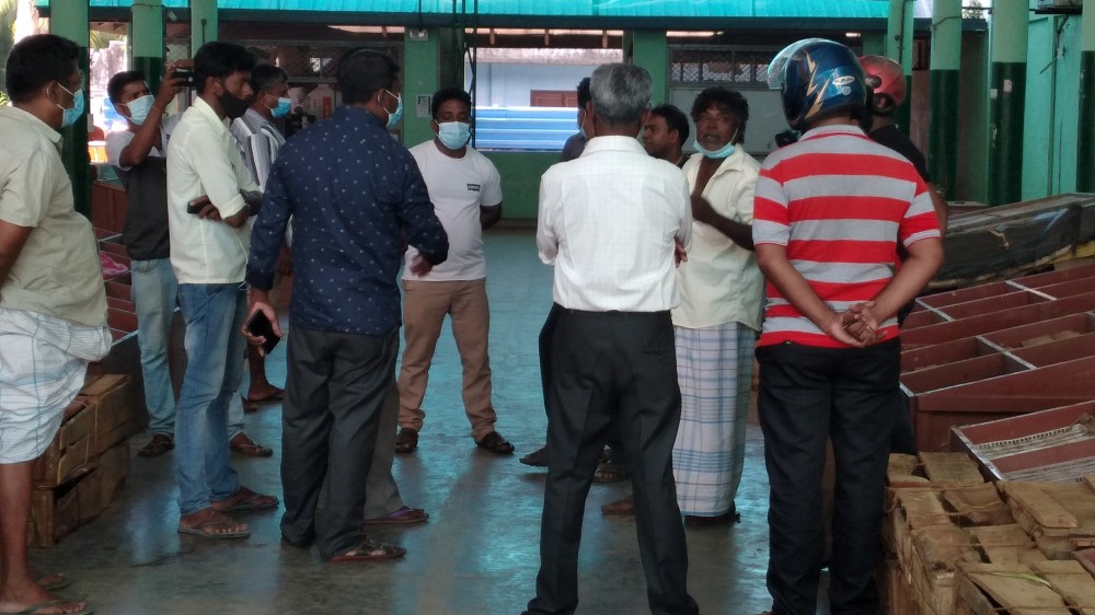 கடையடைப்பில் மரக்கறி வியாபாரிகள்