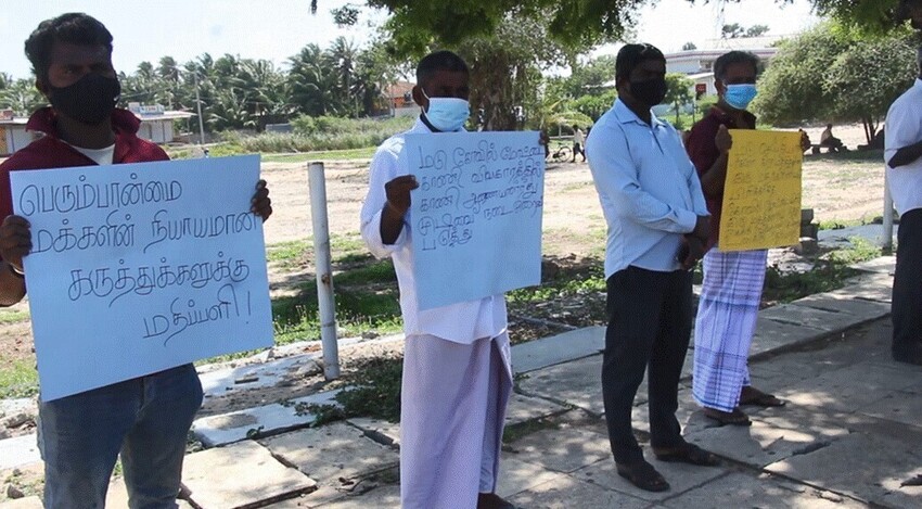 எம்முள் பிரிவினையை ஏற்படுத்த வந்தவரா பௌத்தமத குரு? போராட்டத்தில் இறங்கிய மக்கள்!