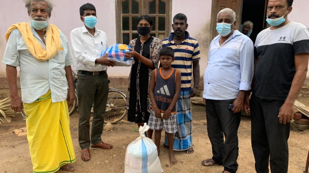 சந்நிதியான் ஆச்சிரமத்தால் கல்விச் செயற் திட்ட  உதவி வழங்கப்பட்டது