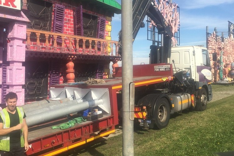 Securing of projector poles on Blackpool seafront