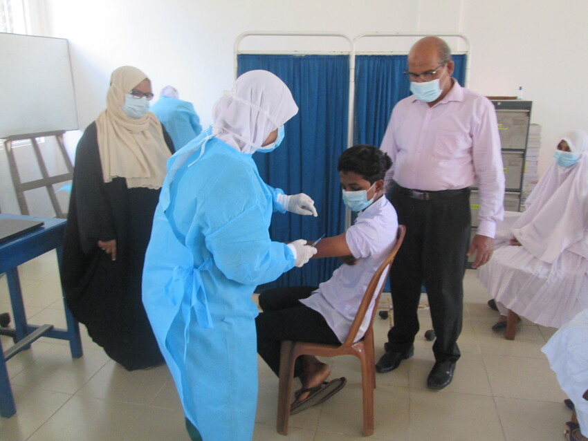 தொடரும் தடுப்பூசி வழங்கல்