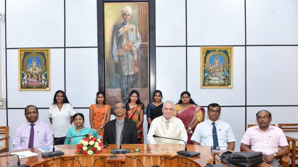 யாழ் பல்கலைக்கழகத்துக்கு கனடிய தூதரக அதிகாரிகள் உத்தியோக பூர்வமாக வருகை