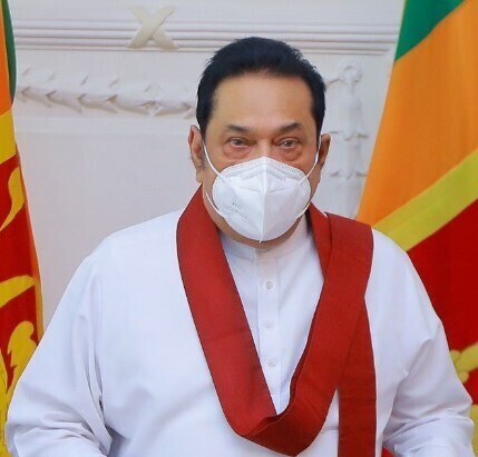 பதிவாளர் பதவியுடன் சமாதான நீதவான் பதவியையும் வழங்குங்கள் - பிரதமர் மஹிந்த ராஜபக்ஷ