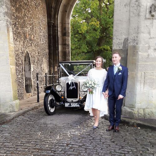 Gallery | Wedding Cars Harpenden, St Albans, Watford, Hemel Hempstead | Heritage Classic Cars