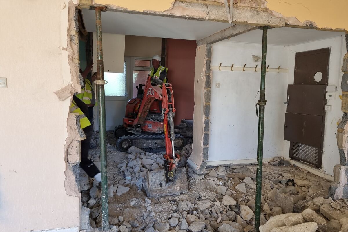 Major Renovation of Bungalow & Loft Conversion Renovation