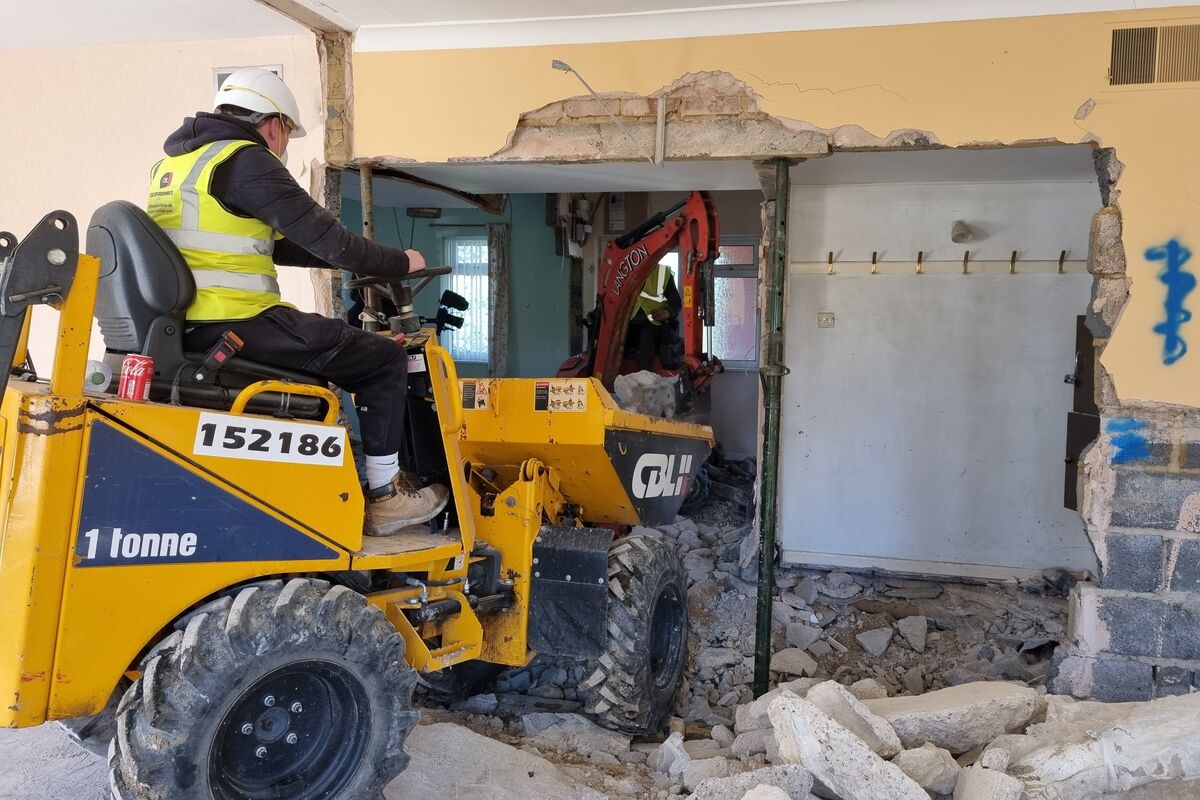 Major Renovation of Bungalow & Loft Conversion Renovation