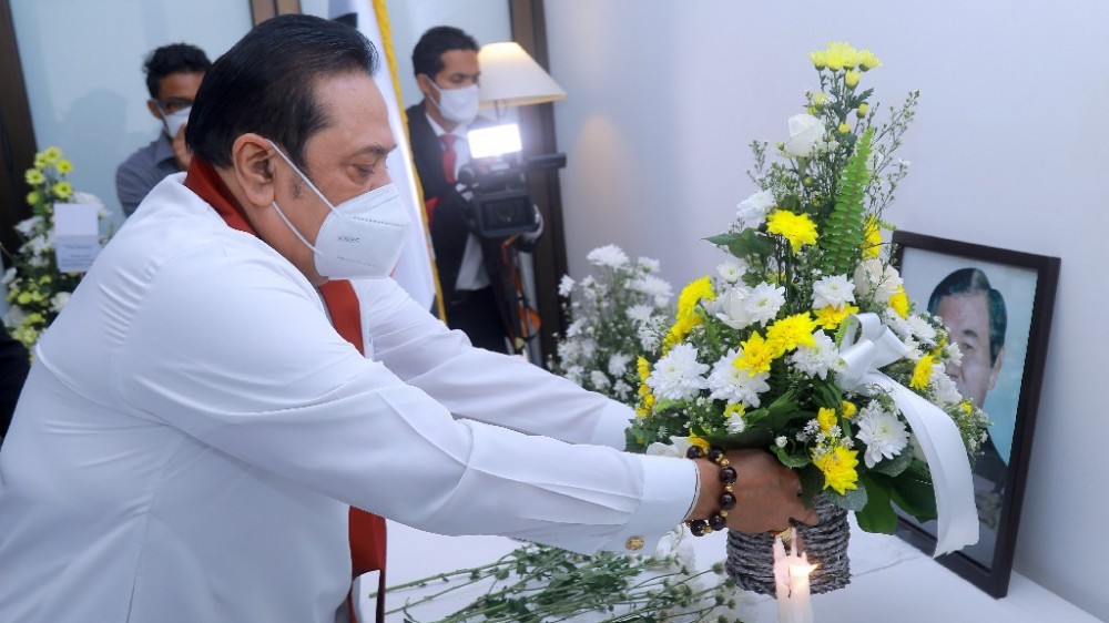 தென் கொரிய முன்னாள் ஜனாதிபதி ரோஹ் தே-வூ அவர்களுக்கு பிரதமர் இறுதி அஞ்சலி