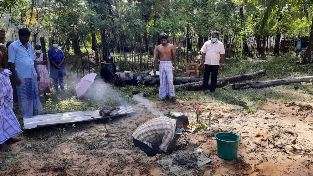 "கிராமத்திற்கு ஓர் வீடு" திட்டம் சாவகச்சேரியில்