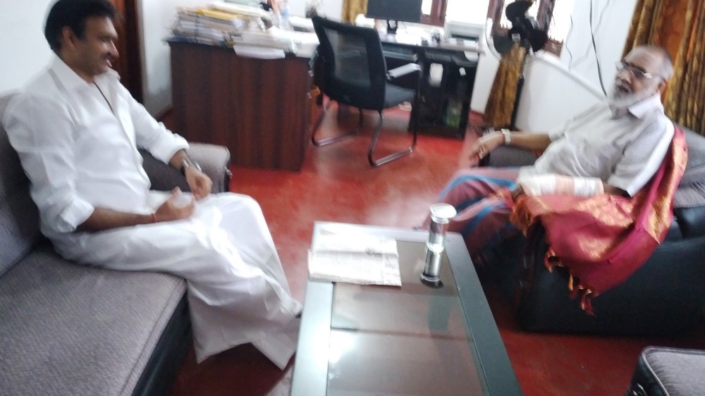 சினேகபூர்வ சந்திப்பு