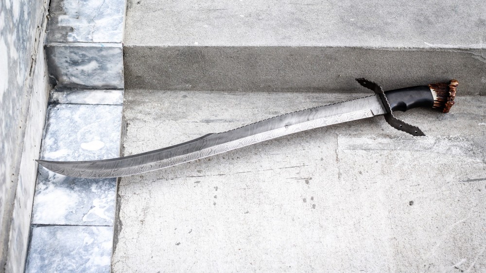 வாள்வெட்டினால் படுகாயமடைந்த இளைஞன் - கொக்குவில்