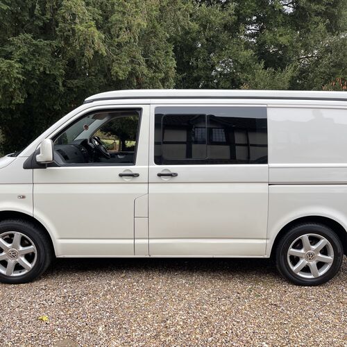 59reg VW Transporter T5 TDi 130 Camper Van 4 Berth White PRO Conversion!