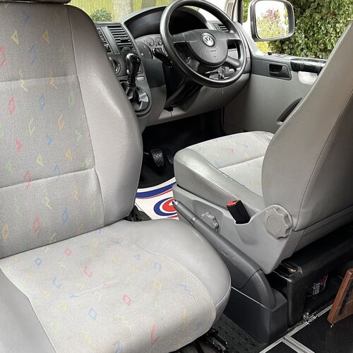 59reg VW Transporter T5 TDi 130 Camper Van 4 Berth White PRO Conversion!