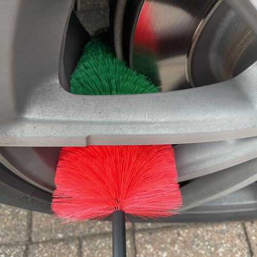 Vikan Large Alloy Wheel Spoke Brush