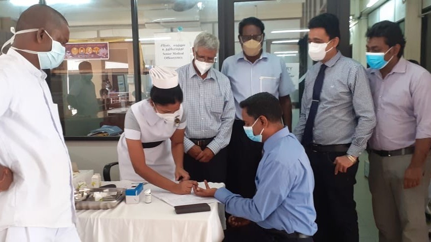 உலக நீரிழிவு தினமன்று நீரிழிவுச்  சிகிச்சை முகாம்