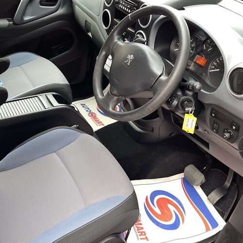 2012 (62)reg Peugeot Horizon Partner 1.6 HDi AUTO Camper Van 2 Berth 24917 Miles