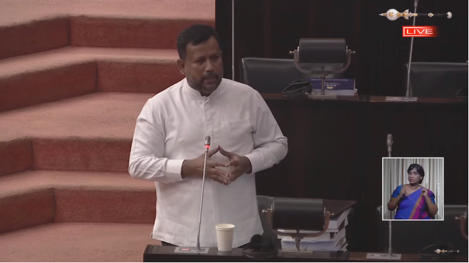 “ஒரே நாடு, ஒரே சட்டம்' செயலணியின் தலைவரை மாற்றுங்கள்" - மக்கள் காங்கிரஸ் தலைவர் ரிஷாட் ஜனாதிபதியிடம் கோரிக்கை!