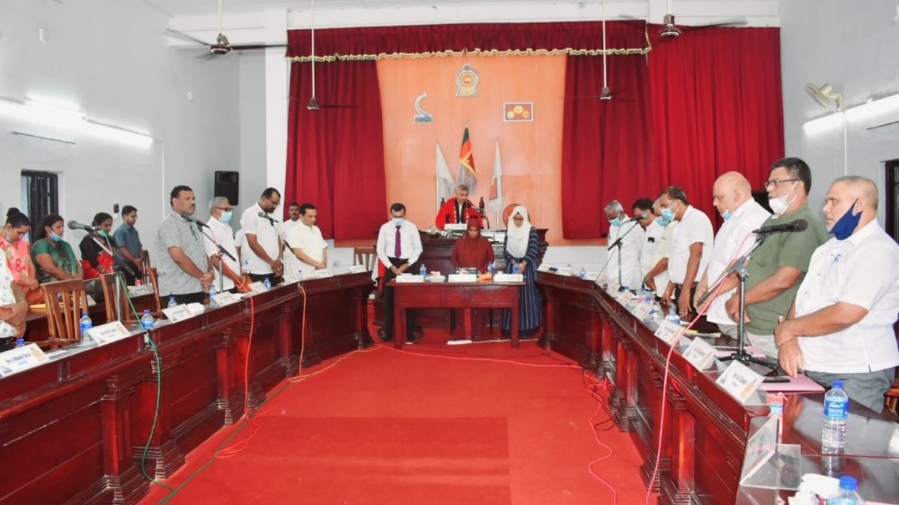 மாநகர சபையில் அஞ்சலி