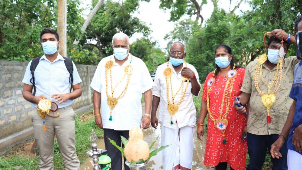 கிராமிய வீதிகள் கொங்கிறீட் வீதிகளாகின்றது!