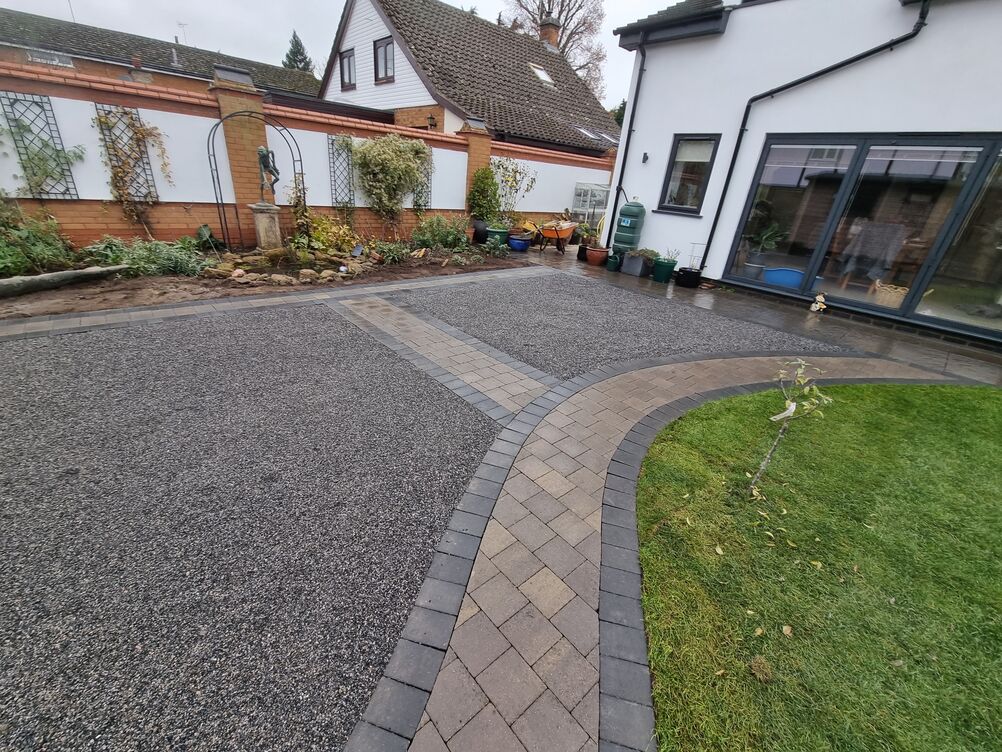 Gallery | Hd Landscaping | Landscape Gardening | Garden Maintenance Leighton Buzzard | Garden Design Bedfordshire